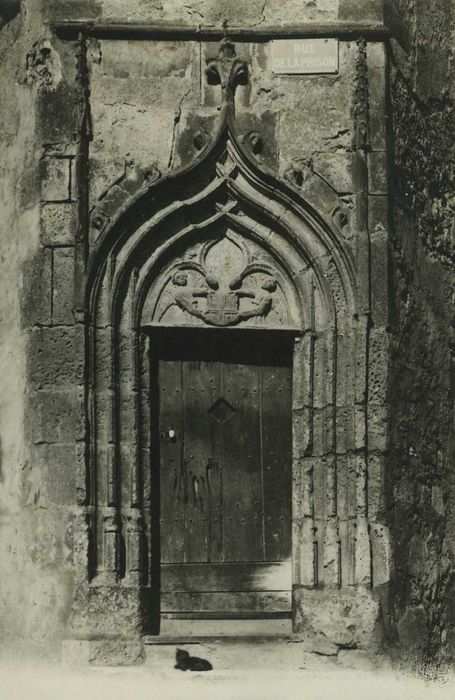 Ancien collège, dit aussi Hôtel de Chevigny : Porte d’accès sur rue, vue générale