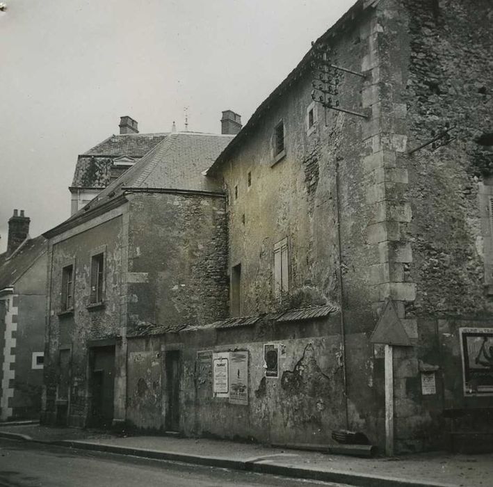 Ancien collège, dit aussi Hôtel de Chevigny : Façade ouest, vue générale