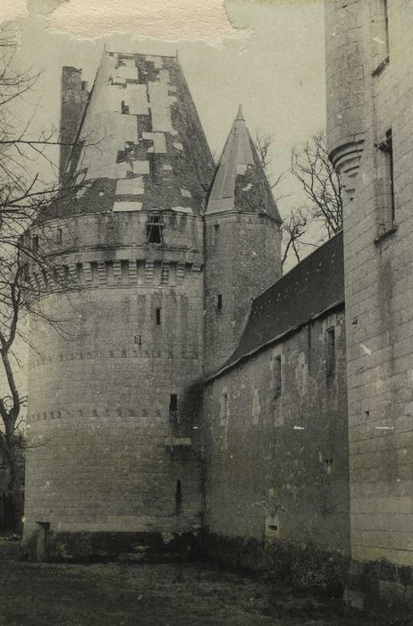 Château d'Argy : Tour nord-est, vue générale