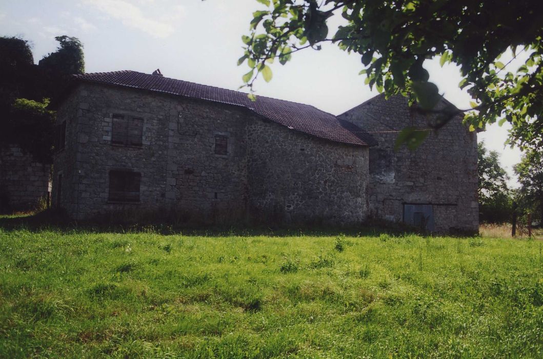 Château fort de Naucase ou Naucaze : Logis de la basse-cour, ensemble ouest, vue générale