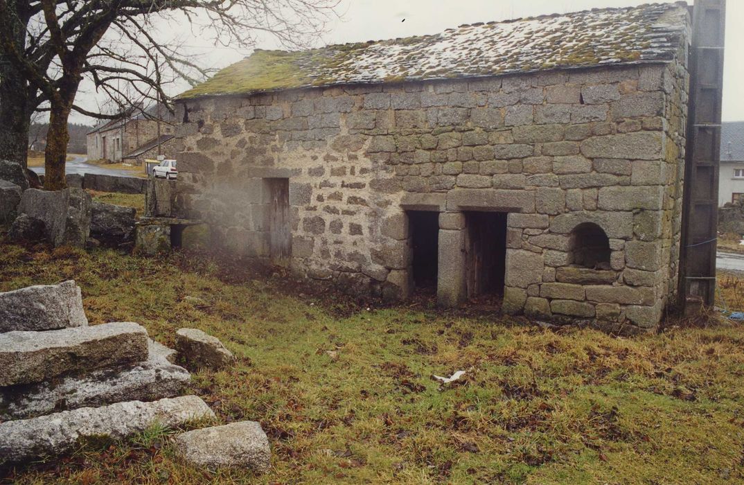 Ferme d'Estremiac : Porcherie, façade nord, vue générale