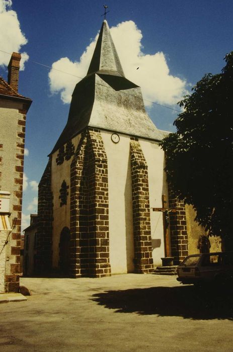 Eglise Saint-Pierre : Clocher, élévation sud-ouest, vue générale