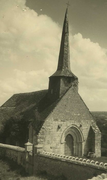 Eglise Saint-Saturnin : Façade occidentale, vue générale