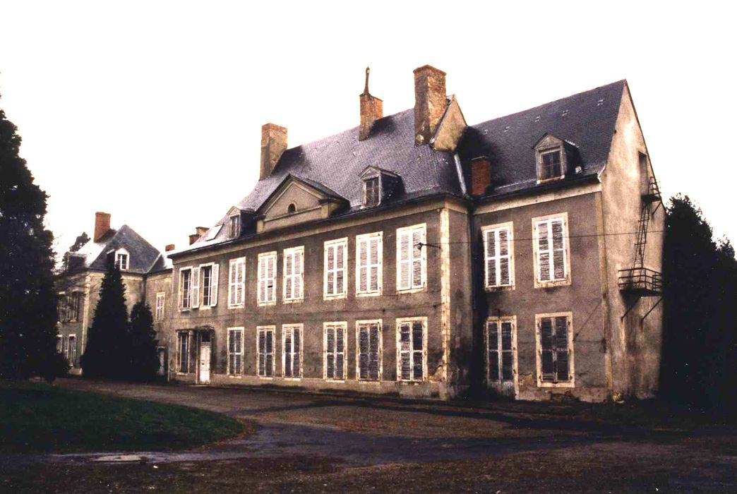 Château du Parc et manufacture de drap du château du Parc : Logis du manufacturier, ensemble sud-est, vue générale