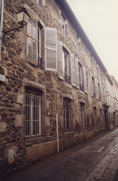 Hôtel de Montchauvel : Façade sur rue, vue générale