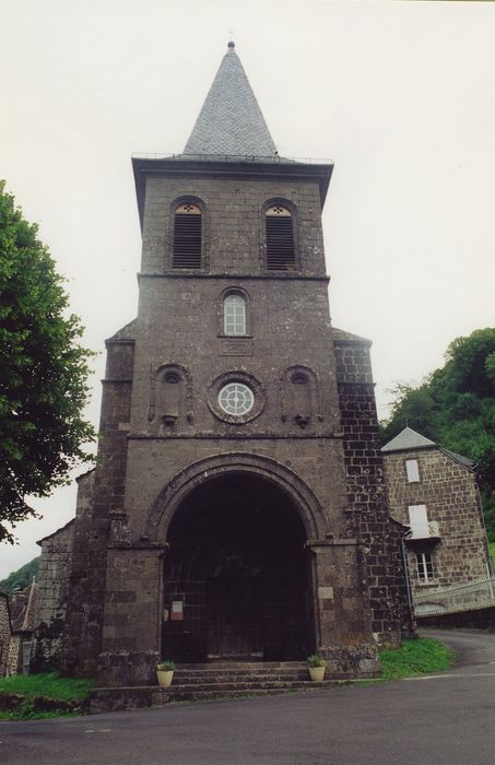 Eglise Saint-Paul : Clocher-porche, élévation ouest, vue générale