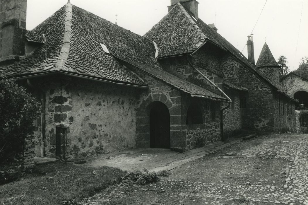 Château de la Laubie : Ensemble nord, vue partielle