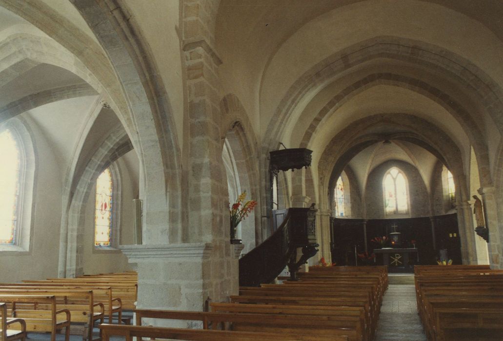 Eglise Saint-Paul : Nef, vue générale