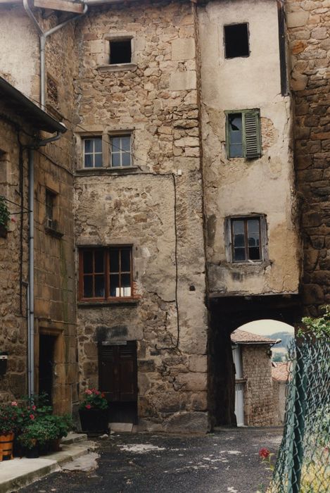 Porte fortifiée : Elévation est, vue générale