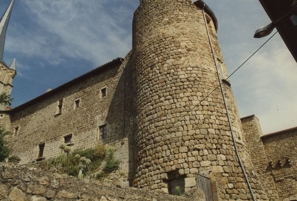 Château fort : Tour sud-ouest, vue générale