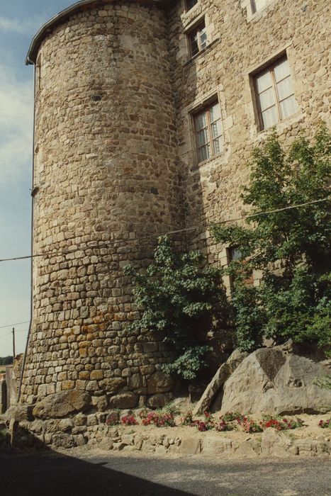 Château fort : Tour sud-ouest, vue générale