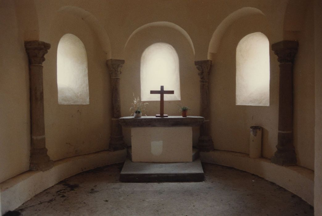 Chapelle Saint-Julien-la-Tourette : Abside, vue générale