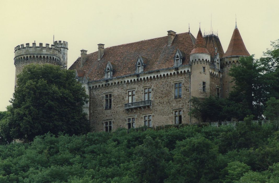 Château de Chabreuges : Ensemble ouest, vue générale