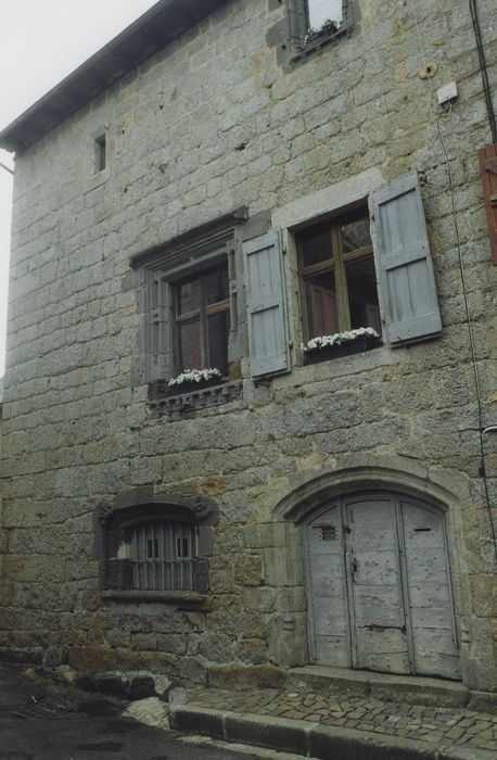 Maison Podevigne de Grandval : Façade nord sur rue, vue générale