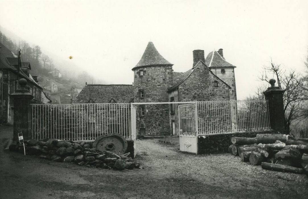 Château de la Borie : Ensemble ouest, vue générale