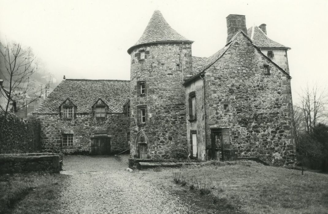 Château de la Borie : Ensemble ouest, vue générale