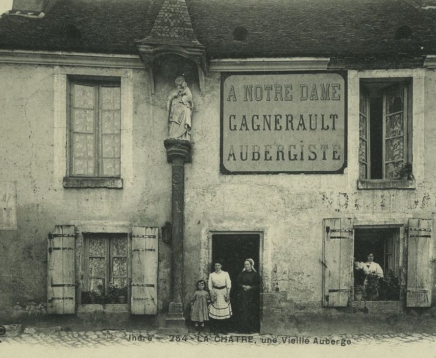 Auberge de Notre-Dame : Façade sur rue, vue générale