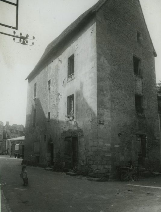 Maison, dite Maison Pointue : Façades sur rue, vue générale