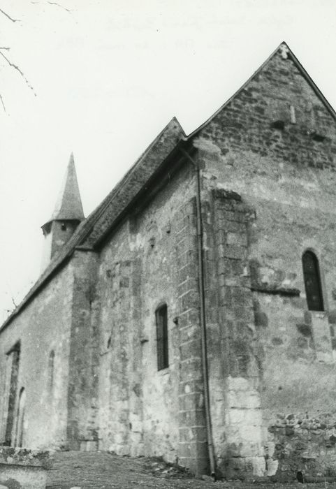 Eglise Saint-Jean-Baptiste : Ensemble sud-est, vue partielle