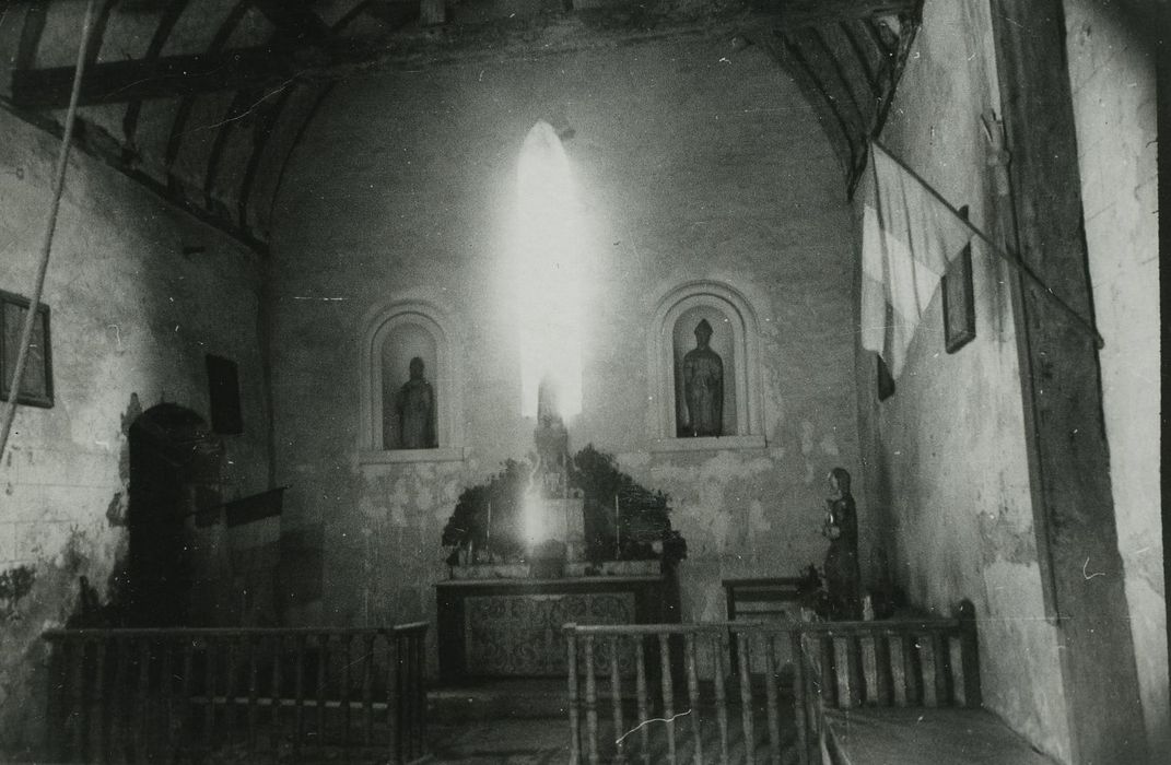 Chapelle de Vouhet : Nef, vue partielle