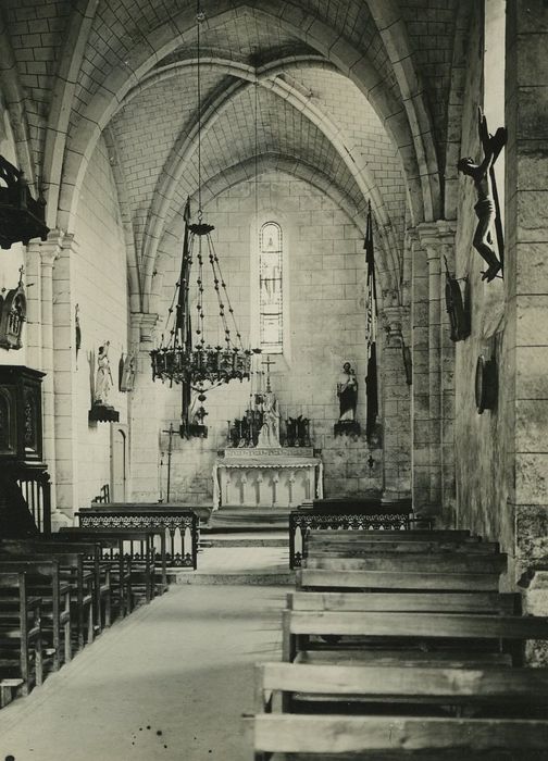 Eglise Saint-Martial : Nef, vue générale