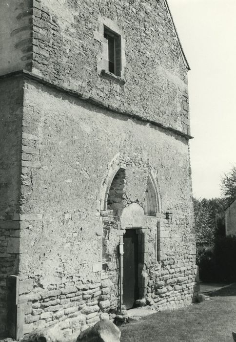 Prieuré Saint-Vincent : Chapelle, façade occidentale, vue partielle