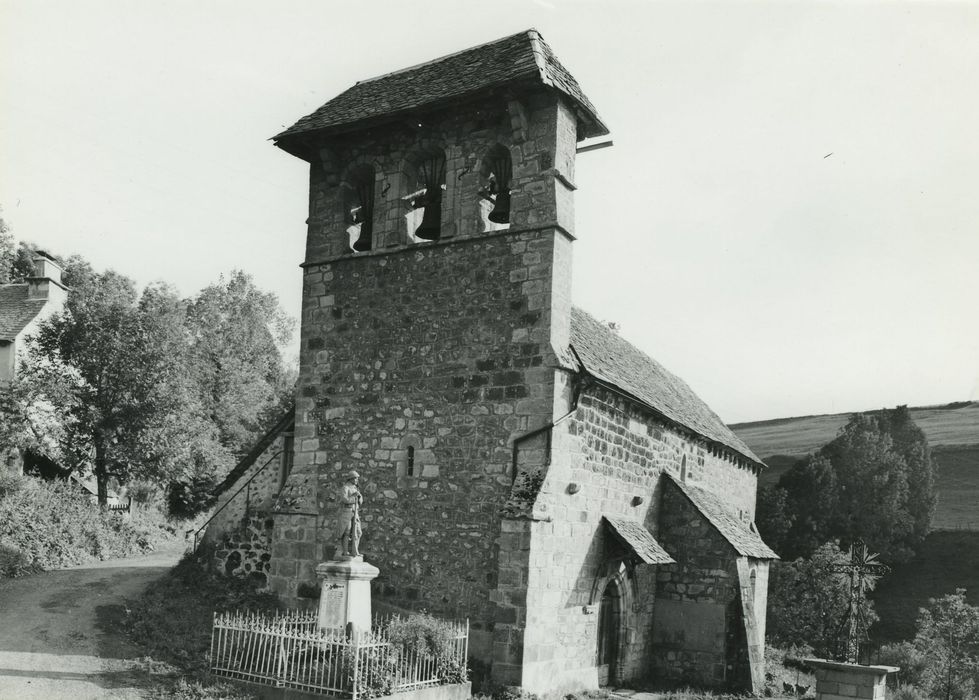 Eglise Saint-Clément : Ensemble sud-est, vue générale