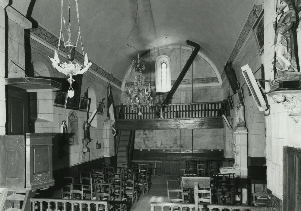 Eglise Saint-Etienne : Nef, vue générale