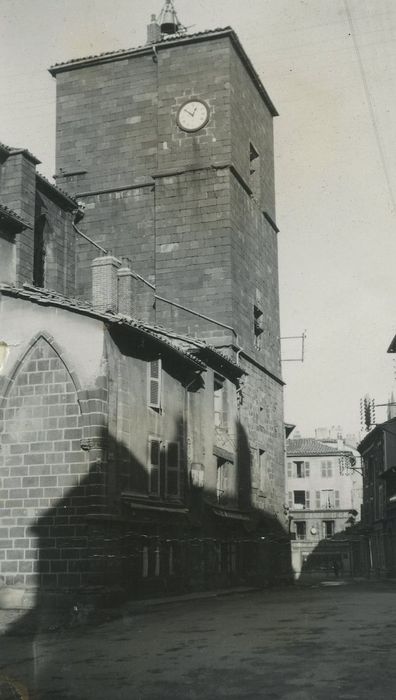 Ancienne église Notre-Dame : Clocher, élévations sud et ouest, vue générale