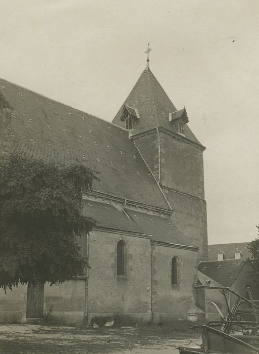 Eglise Saint-Michel : Façade latérale sud, vue générale