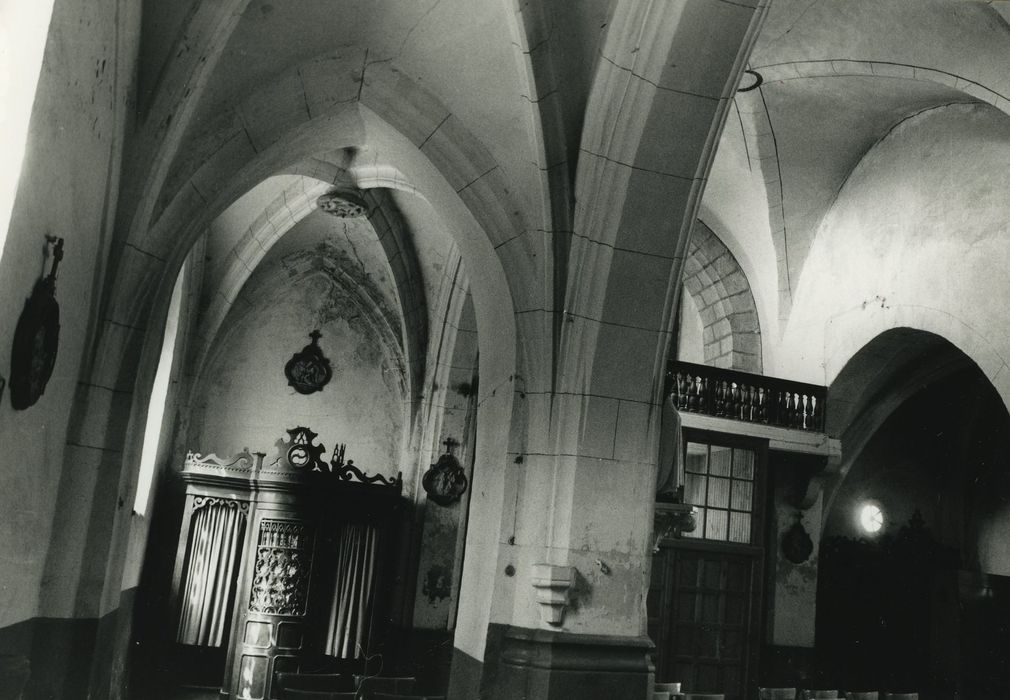 Eglise Saint-Georges : Nef et bas-côté sud, vue partielle