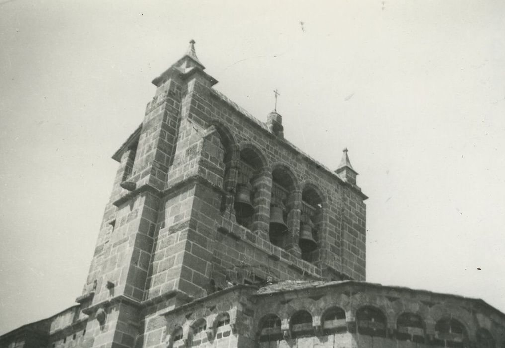 Eglise Saint-Haon : Clocher, vue générale