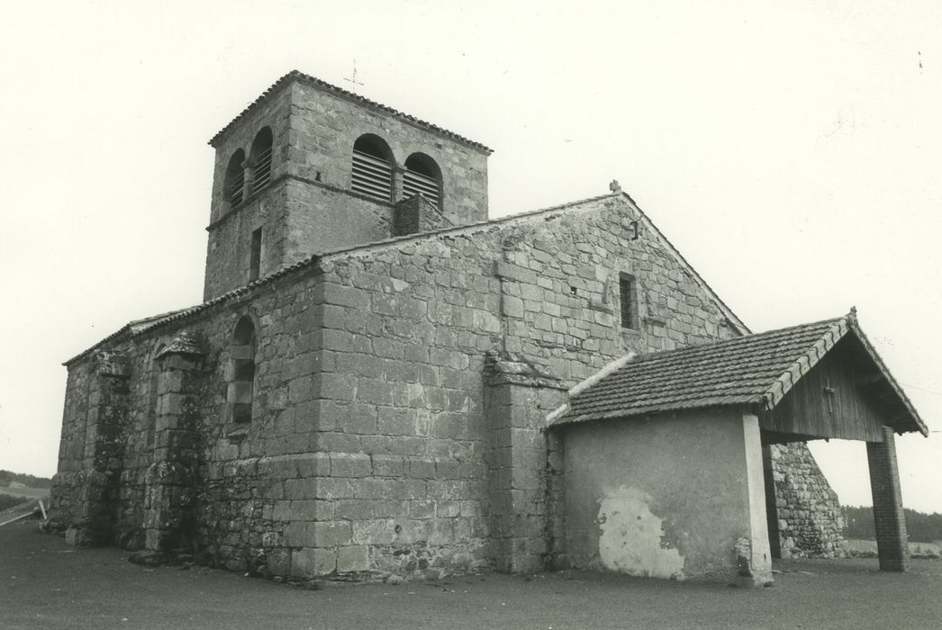 Eglise Saint-Hilaire : Ensemble nord-ouest, vue générale