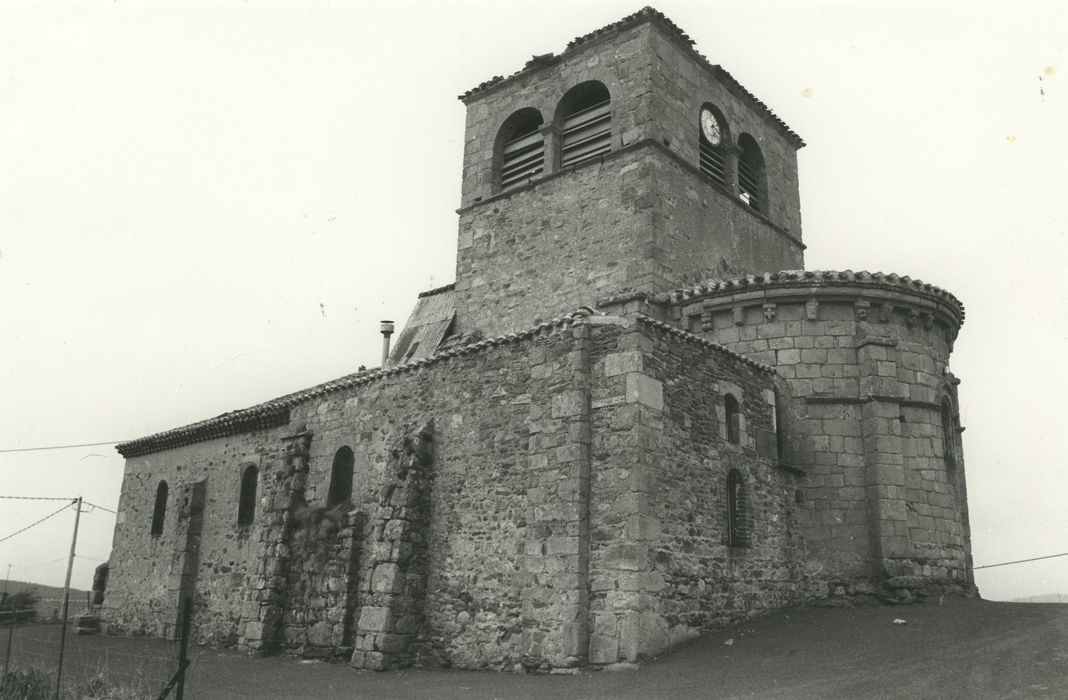 Eglise Saint-Hilaire : Ensemble sud-est, vue générale