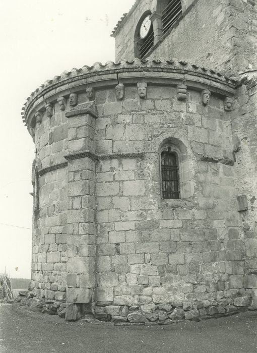 Eglise Saint-Hilaire : Chevet, vue générale