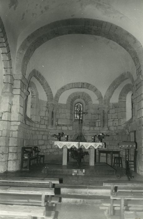 Eglise Saint-Hilaire : Choeur, vue générale