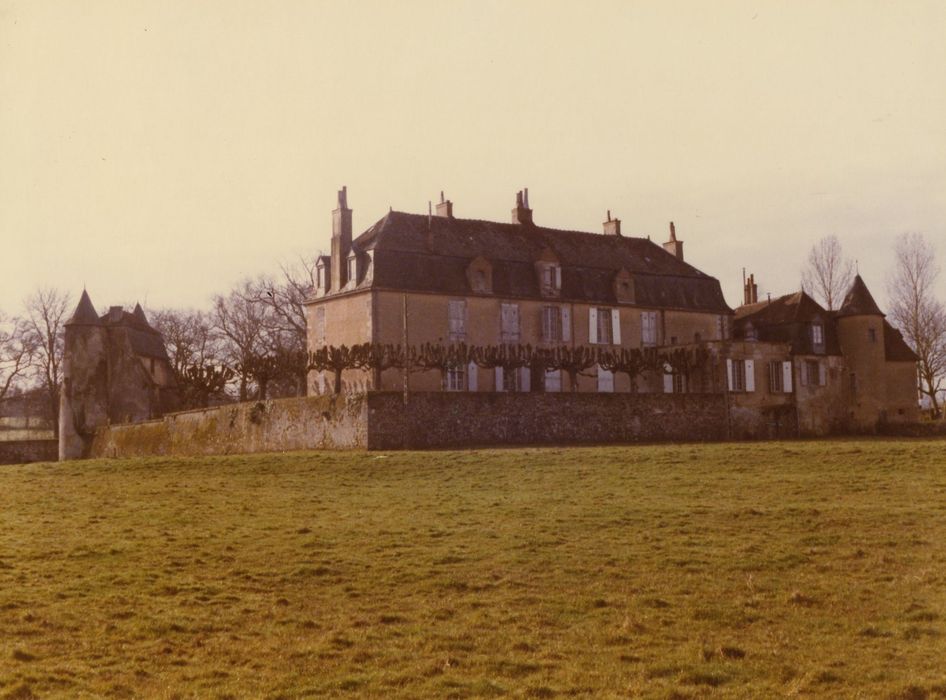 Château de Breuil-Yvain : Ensemble nord, vue générale