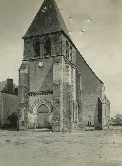 Eglise Saint-Martin : Façade occidentale, vue générale