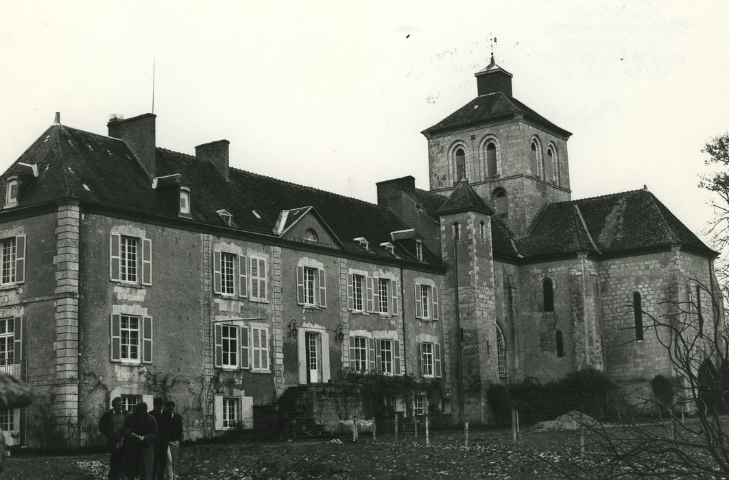 Prieuré Saint-Martial : Bâtiment sud-est, façade est, vue générale