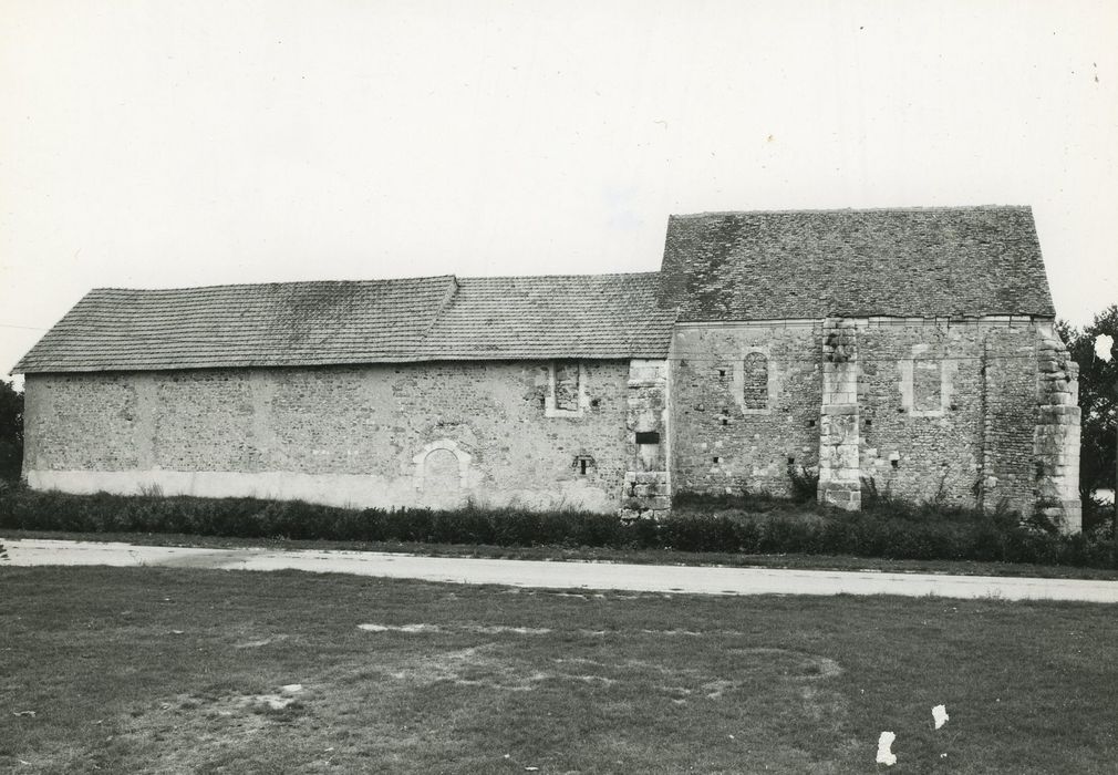 Ancienne église : Ensemble sud, vue générale