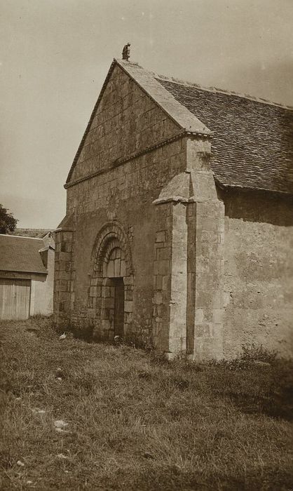 Ancienne église : Façade occidentale, vue générale