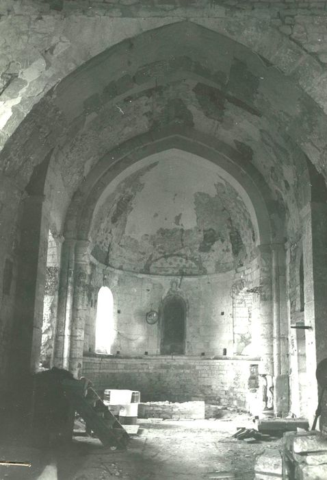 Ancienne église : Choeur, vue générale