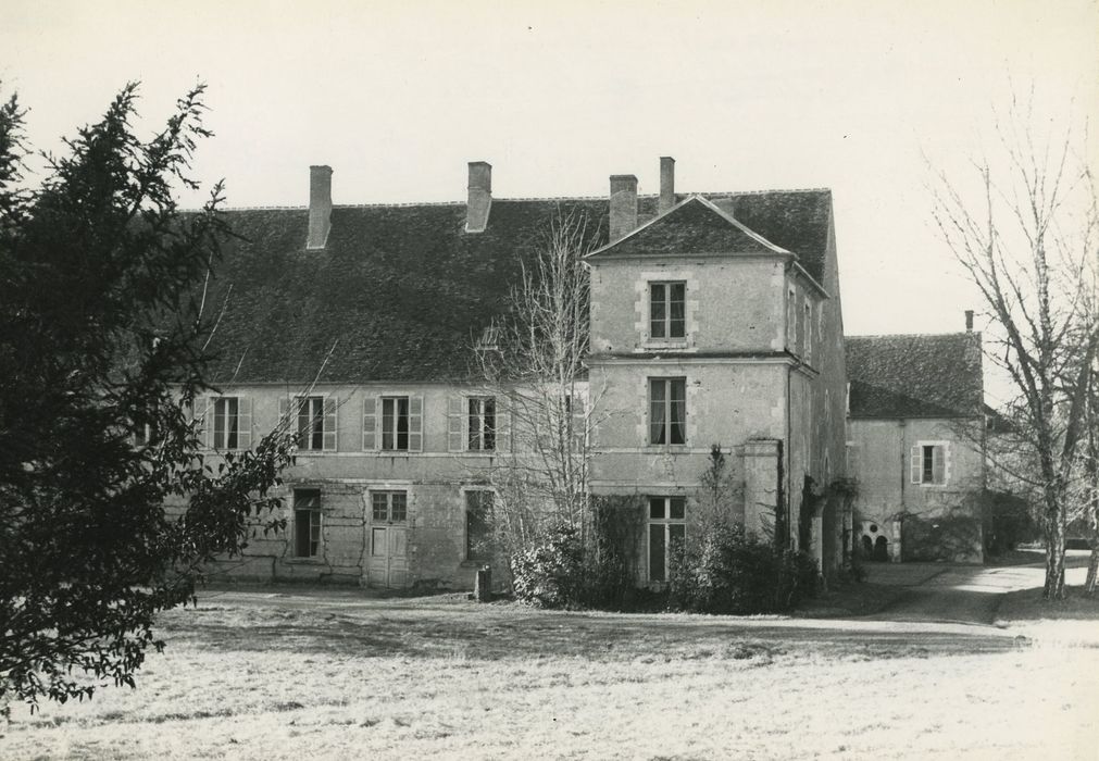 Ancienne abbaye de la Prée : Aile est, façade est, vue partielle