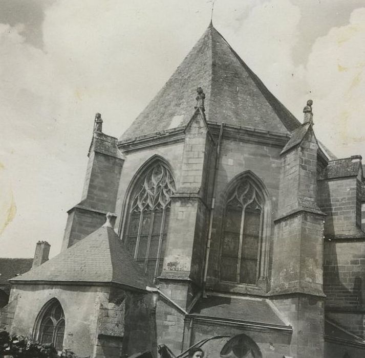 Eglise Saint-Laurian : Chevet, vue générale