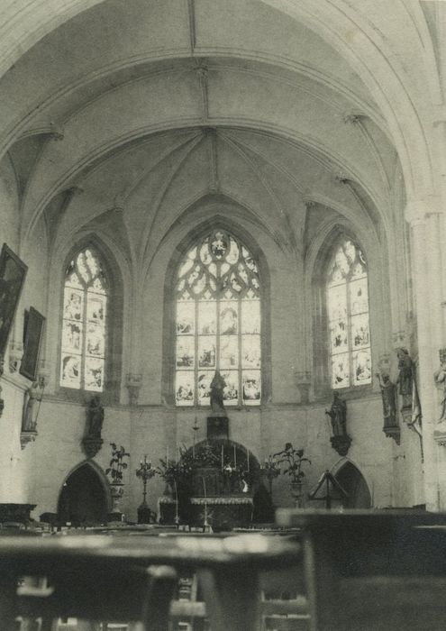 Eglise Saint-Laurian : Choeur, vue générale