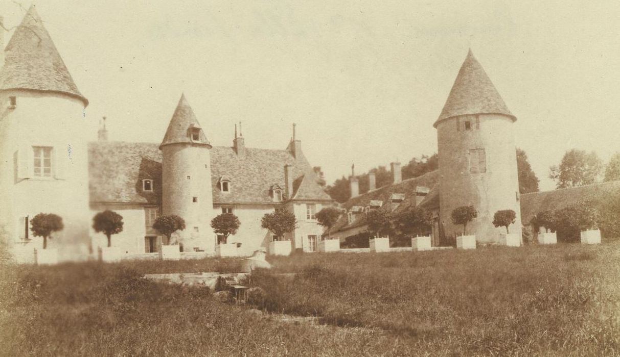 Château de Beauregard : Ensemble sud-est, vue générale