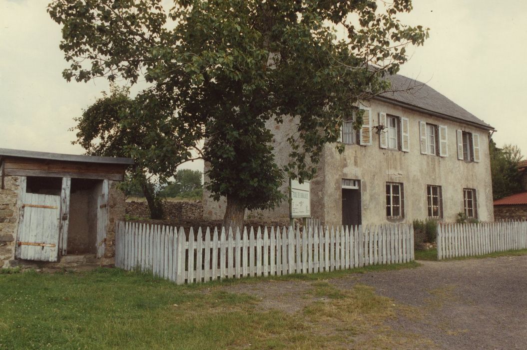 Ecole de Signalauze : Façade sud-ouest, vue générale