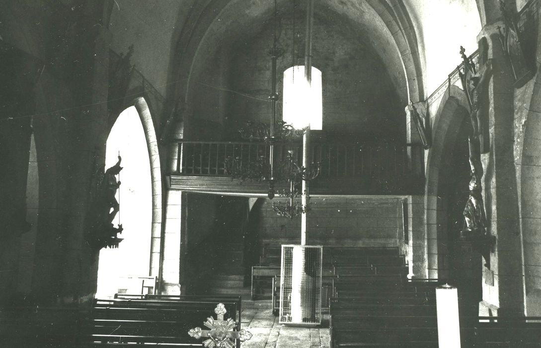 Eglise Sainte-Anastasie : Nef, vue gnérale