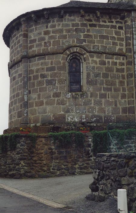 Eglise Saint-Bonnet : Chevet, vue générale