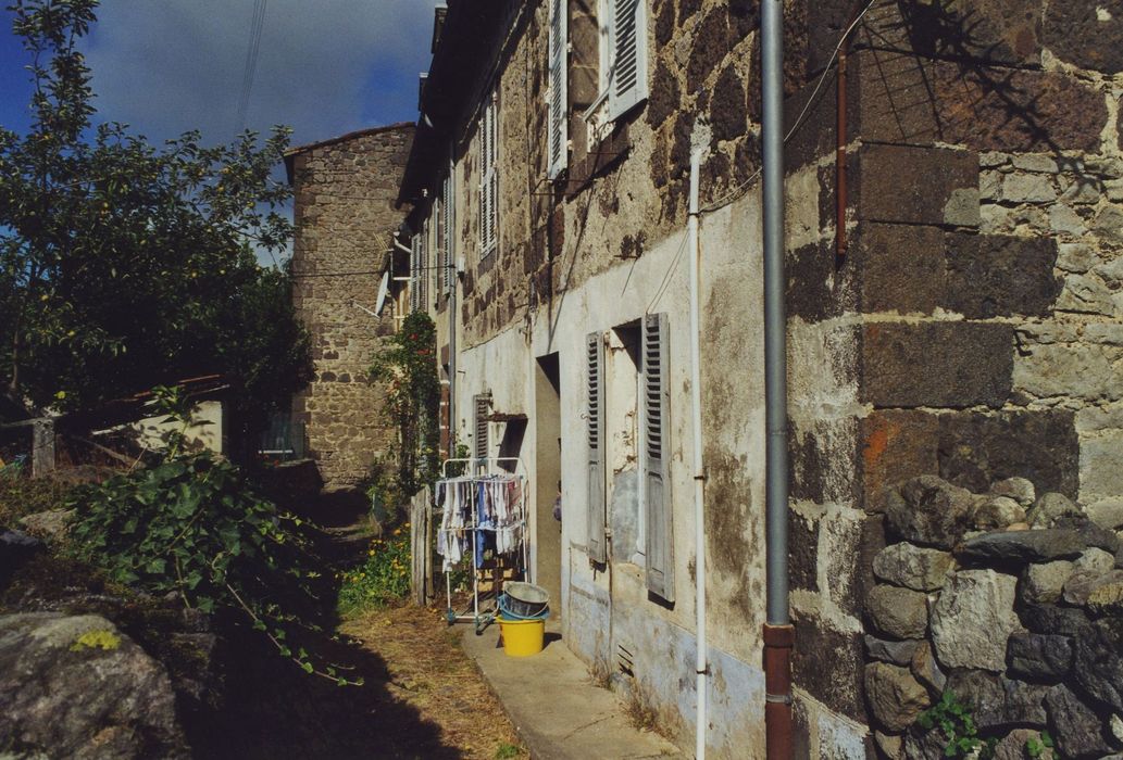 Couvent du chapitre de Saint-Chamant : Logis, façade sud, vue partielle